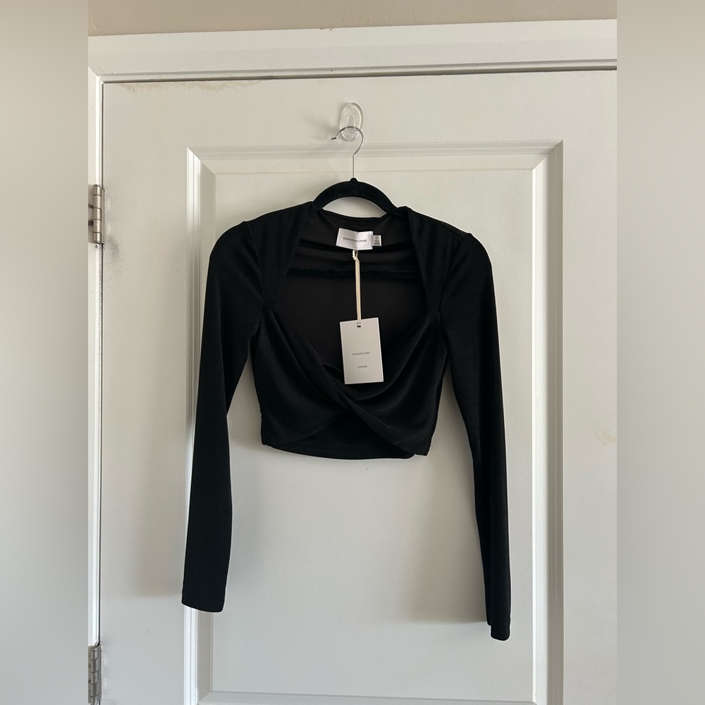 Twist-Front Black Long-Sleeve Crop Top